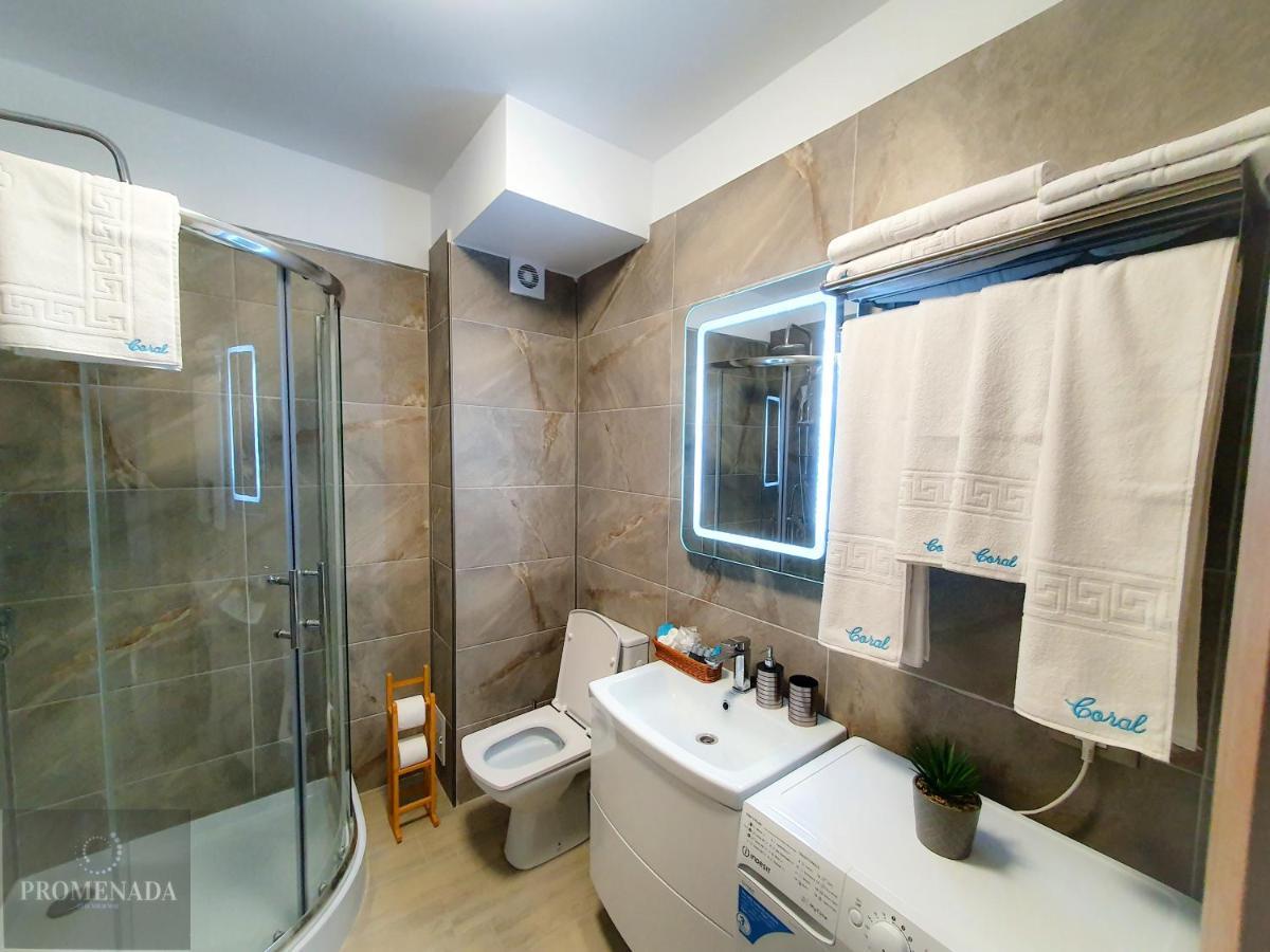 Coral Aparthotel Pool & Spa Mamaia Nord Navodari Bagian luar foto