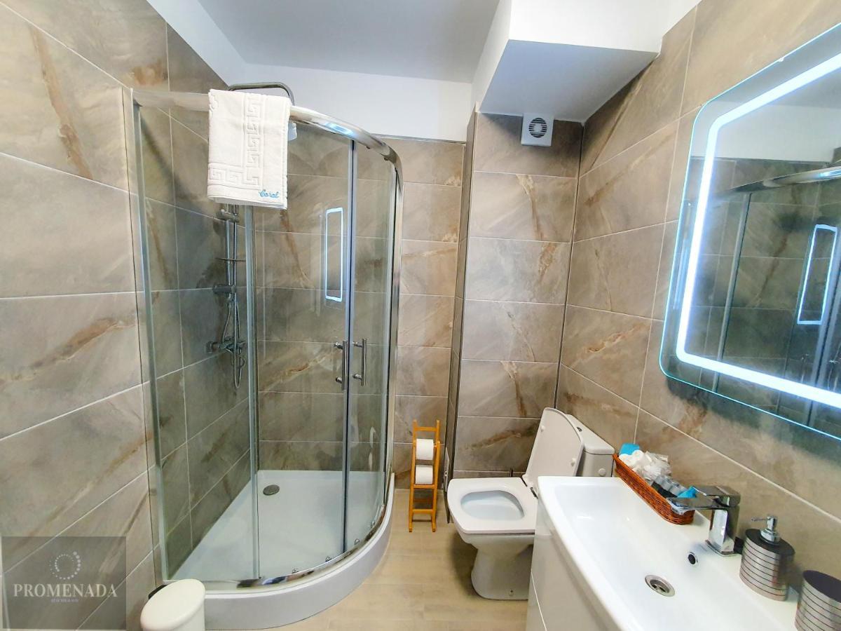 Coral Aparthotel Pool & Spa Mamaia Nord Navodari Bagian luar foto