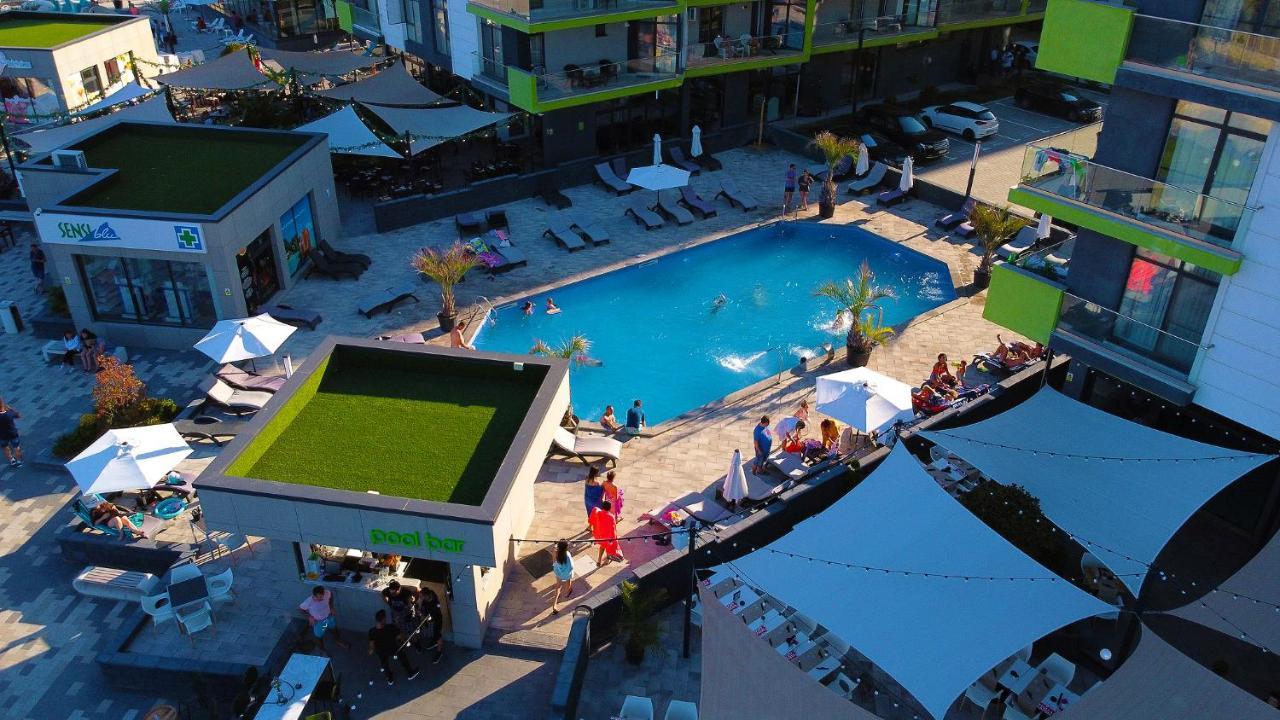 Coral Aparthotel Pool & Spa Mamaia Nord Navodari Bagian luar foto